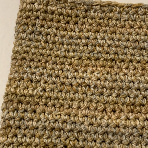 Crossbody Bag, handmade crocheted - Picture 11 of 15